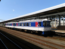 「智頭急行 HOT3500形」